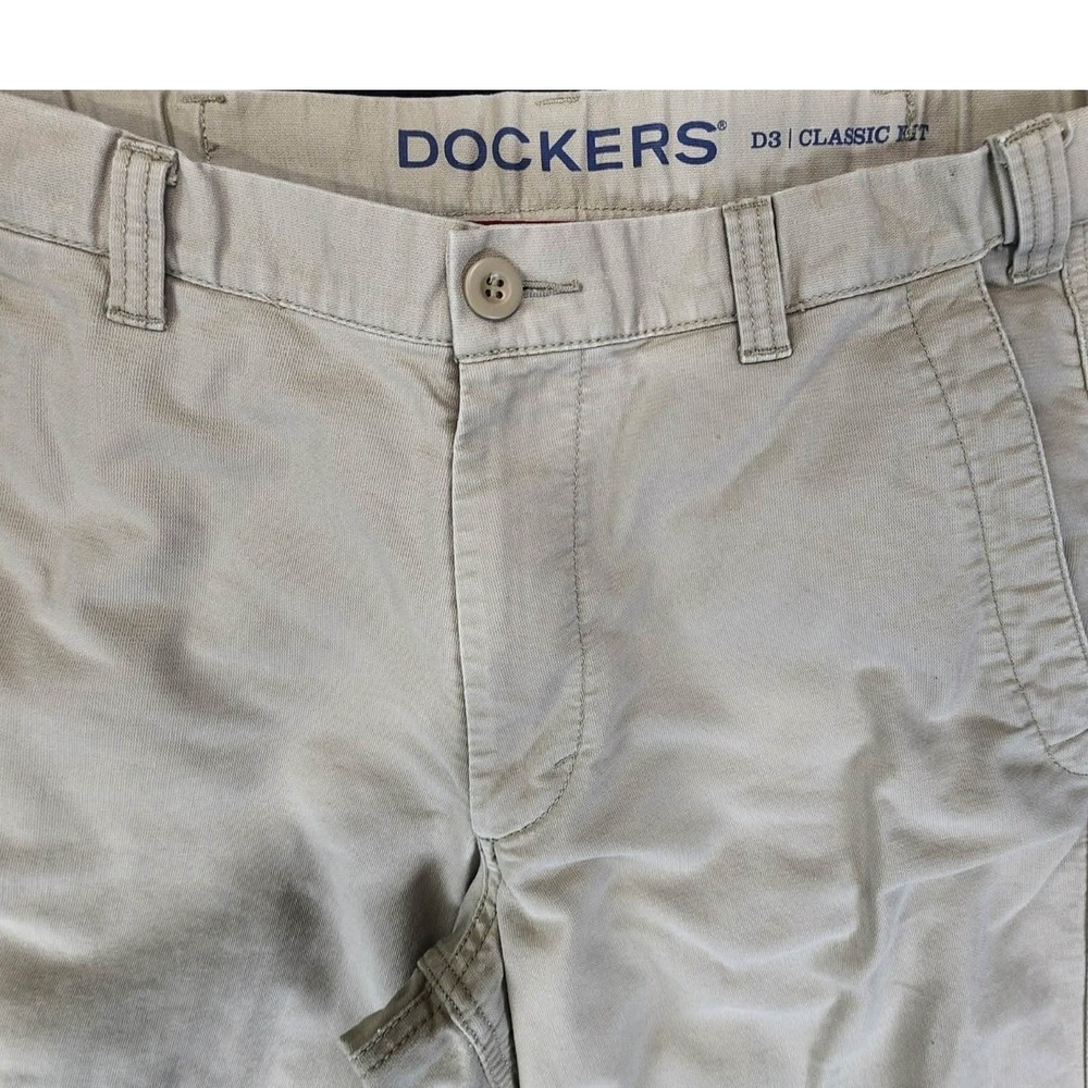 Dockers Cargo Pants Mens 34x32 Beige D3 Classic Fit Khaki Utility Chino - Picture 4 of 9